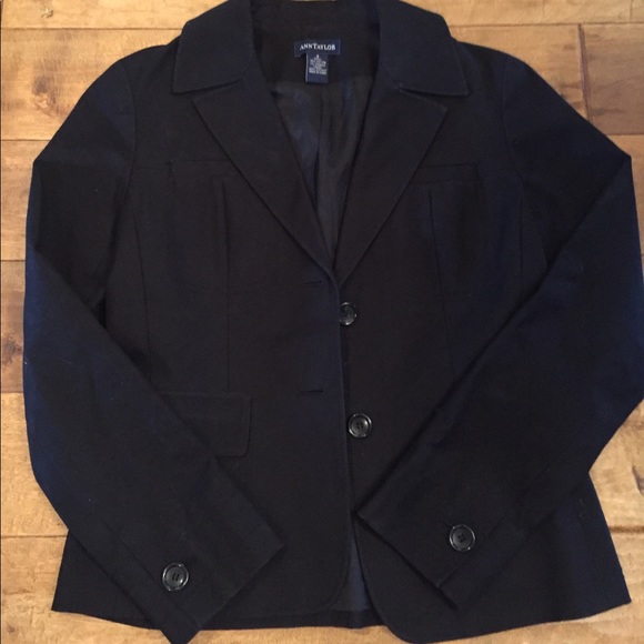 Ann Taylor Jackets & Blazers - Ann Taylor Pique blazer